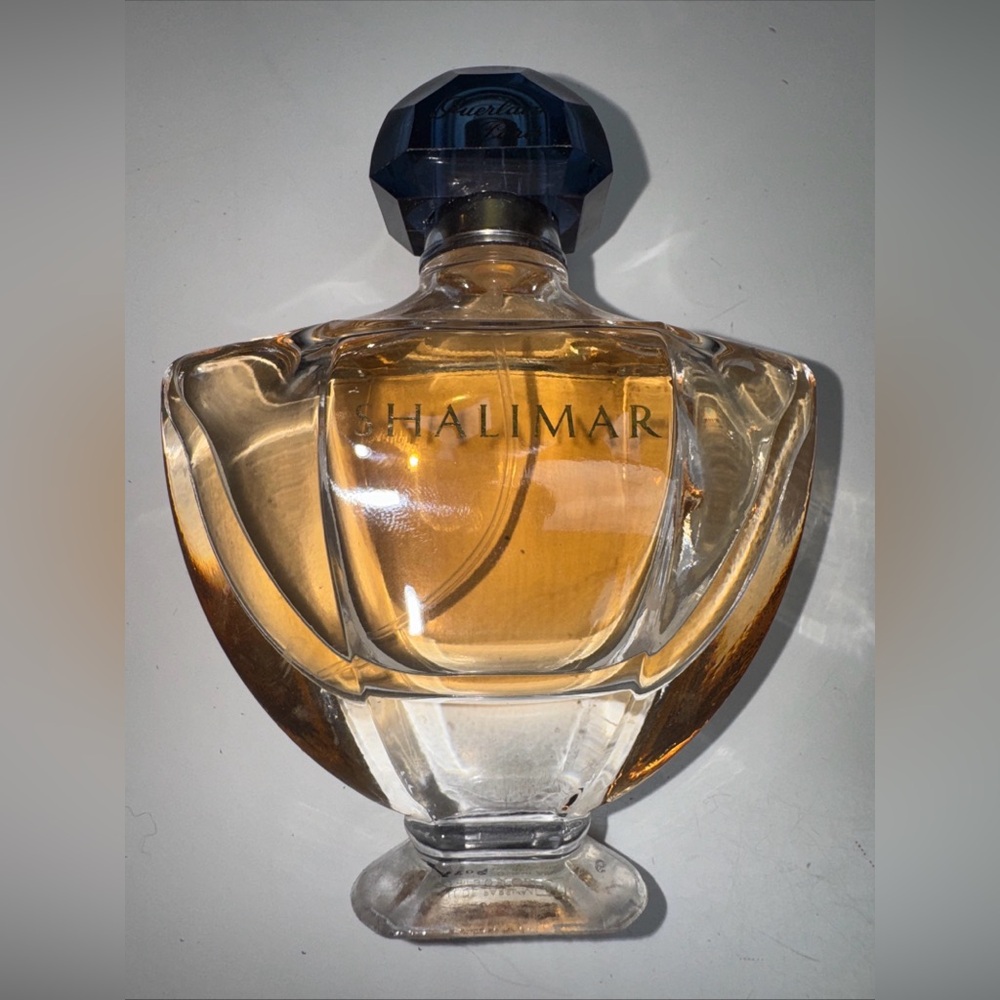 Guerlain SHalimar Eau de Parfum 3 ounces almost full Bottle rare Vintage!